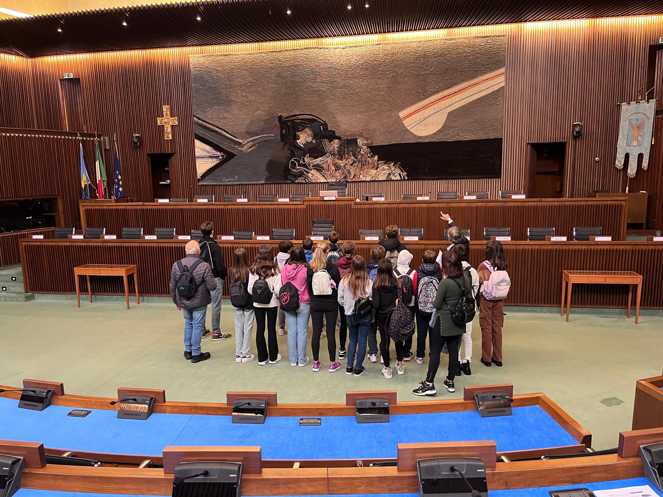Gli studenti dell'European school of Trieste, in visita in Consiglio regionale